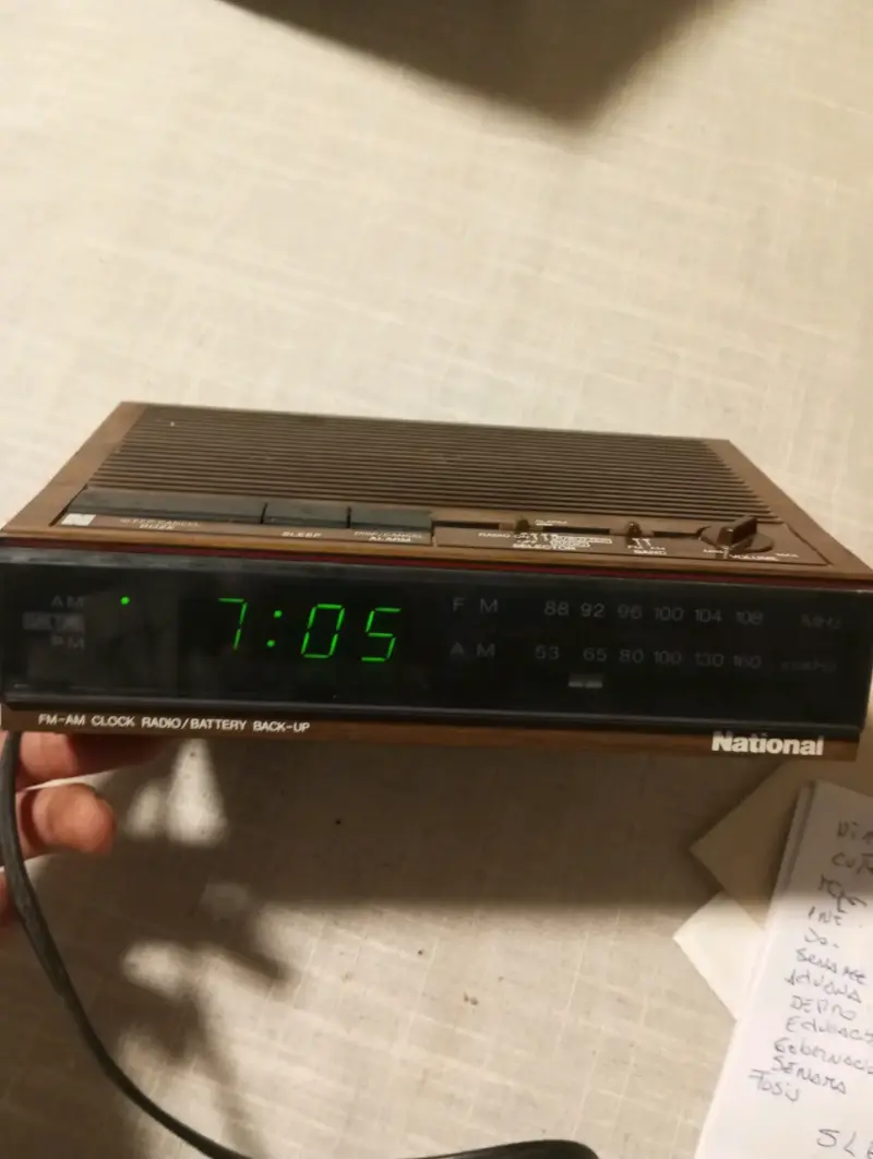 Radio Reloj Retro National RC-6065 (Mantención Hec - 3
