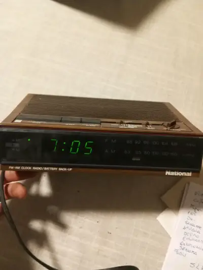 Radio Reloj Retro National RC-6065 (Mantención Hec - miniatura 3