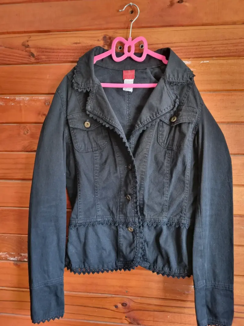 Chaqueta negra de mezclilla - 1