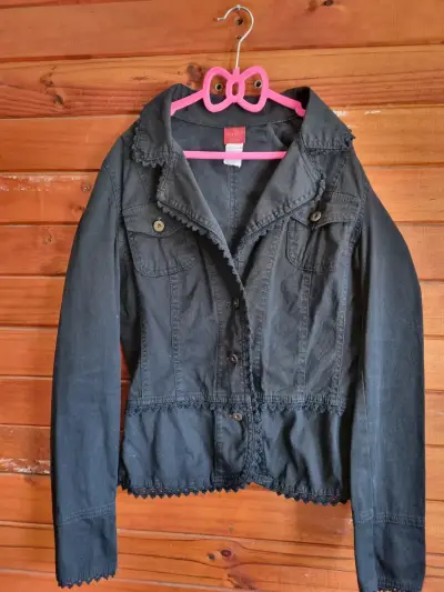 Chaqueta negra de mezclilla - miniatura 1