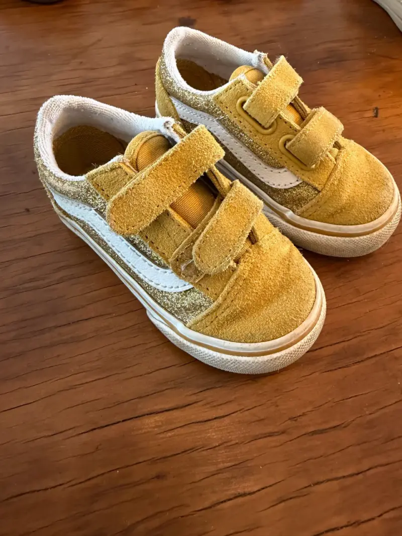 Zapatillas VANS amarillas con velcro - 1