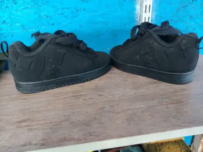 Zapatillas negras de gamuza - miniatura 3