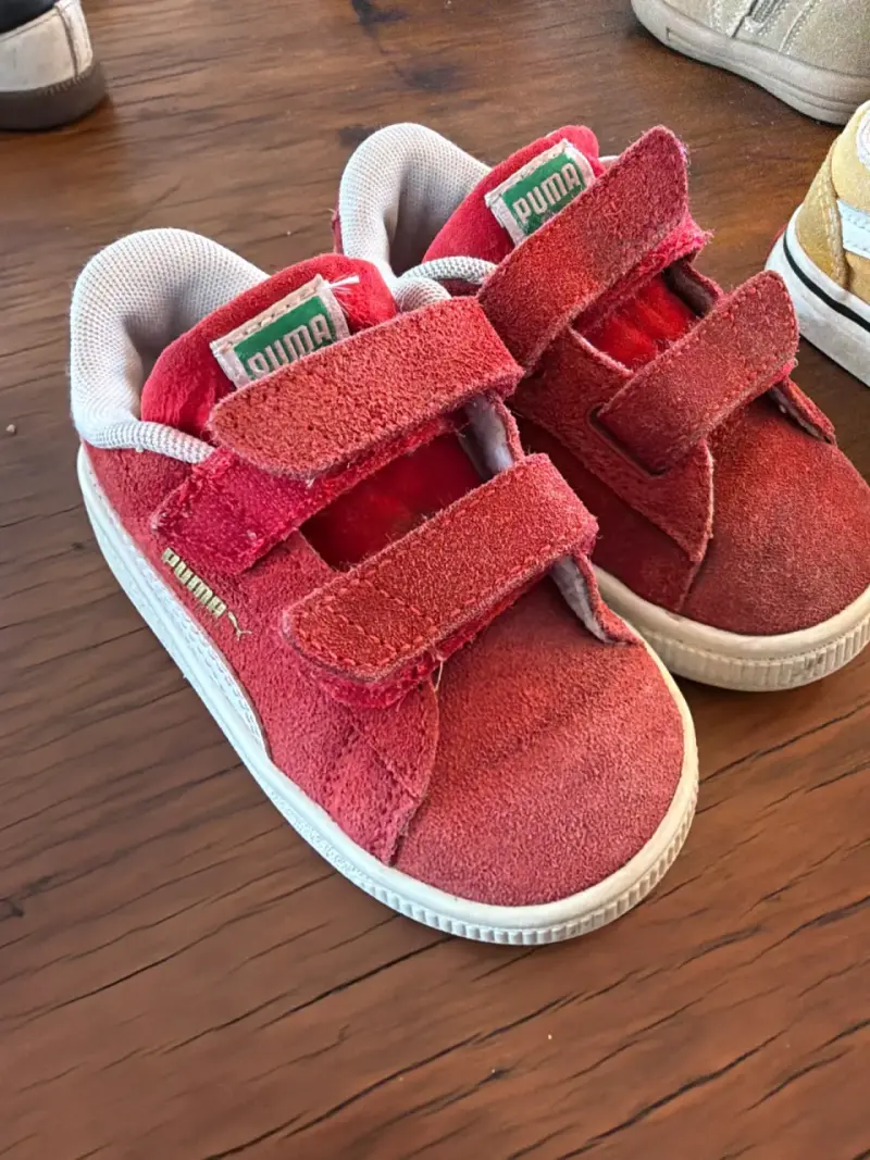 Zapatillas rojas Puma para niños - 1