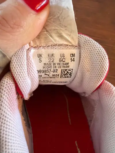 Zapatillas rojas Puma para niños - miniatura 3