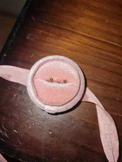 Aros abridores de oro en estuche rosa - miniatura 2