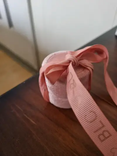 Aros abridores de oro en estuche rosa - miniatura 3