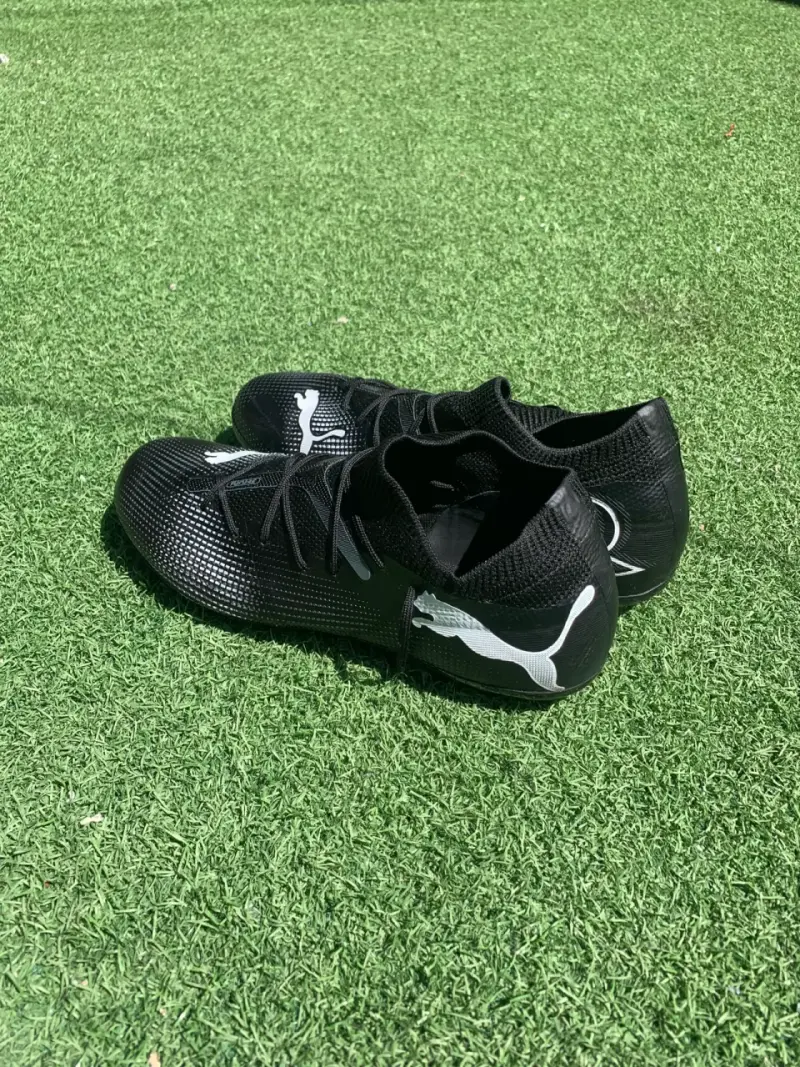 Zapatos de fútbol Negro Puma - 4