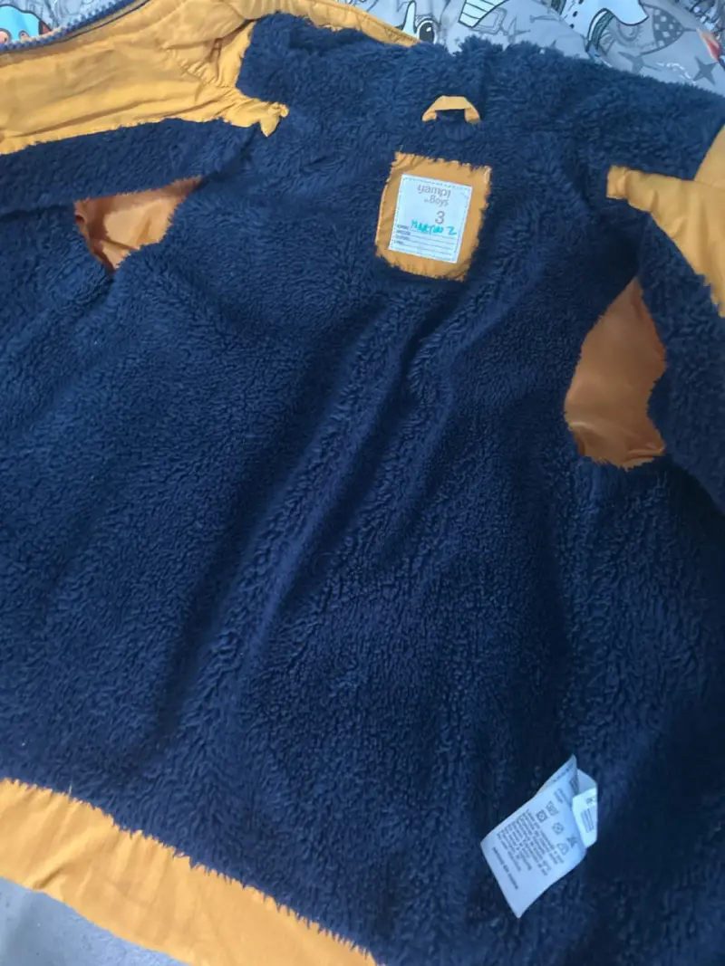 Parka amarilla con capucha - 2