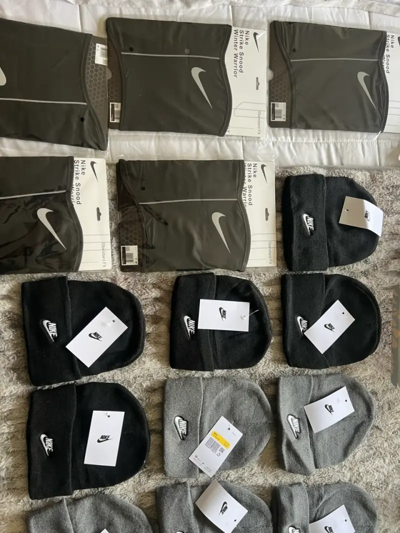 Conjunto gorros y cuellos Nike