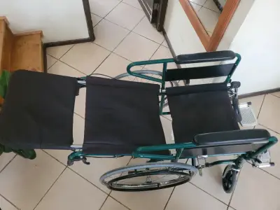 Silla de ruedas neurologica reclinable - miniatura 1