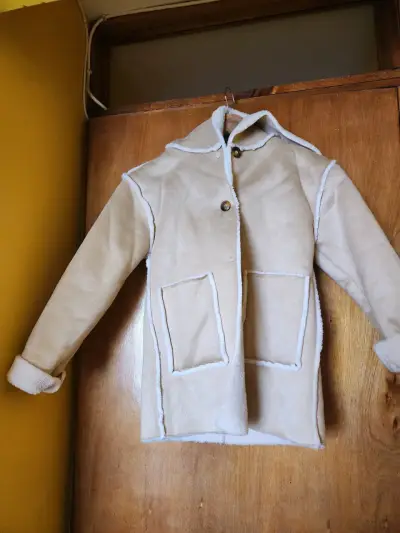 Abrigo beige con chiporro - miniatura 2