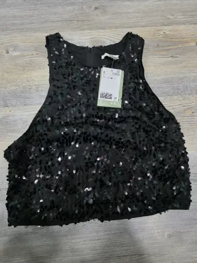 Top negro con lentejuelas - miniatura 1