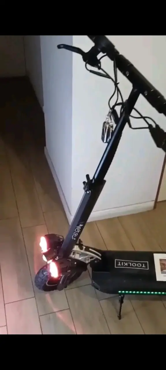 Scooter eléctrico plegable - 1