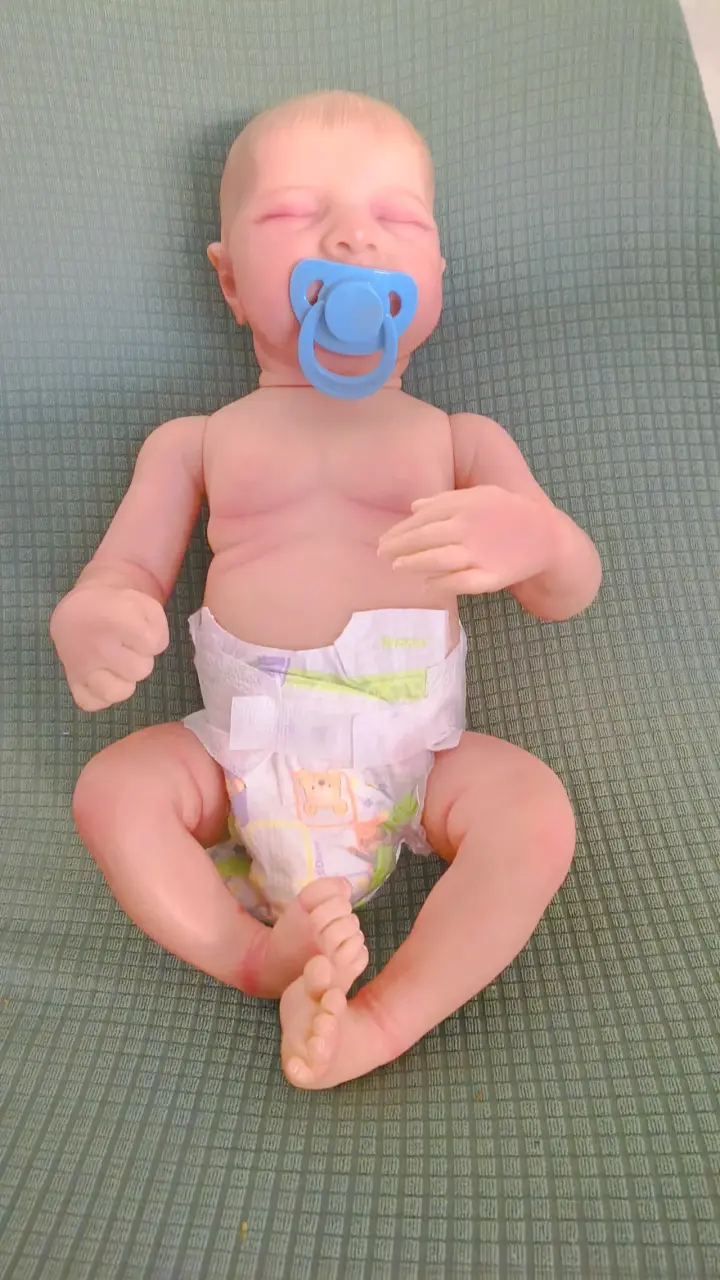 Muñeco reborn bebé con ropita - 3