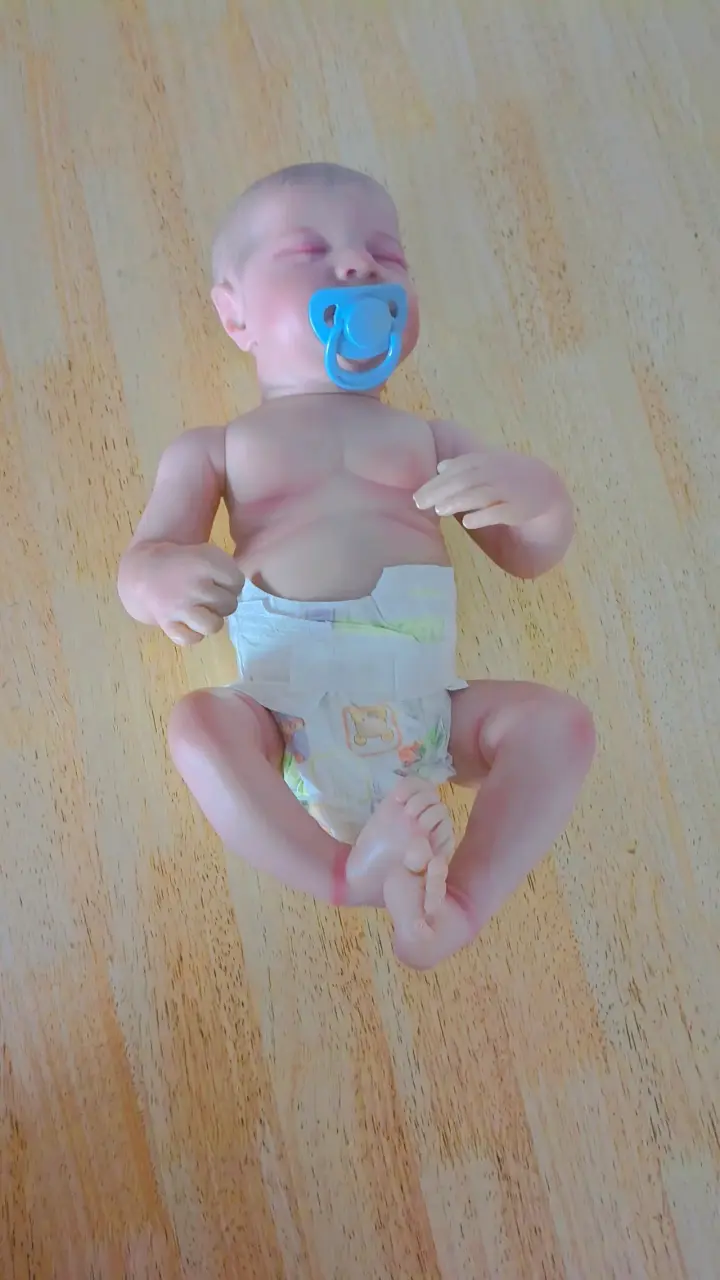 Muñeco reborn bebé con ropita - 4