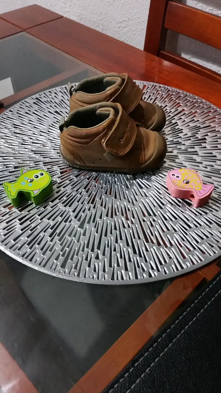 Zapatitos de niño diferentes marcas y n•18 y 19 - 1