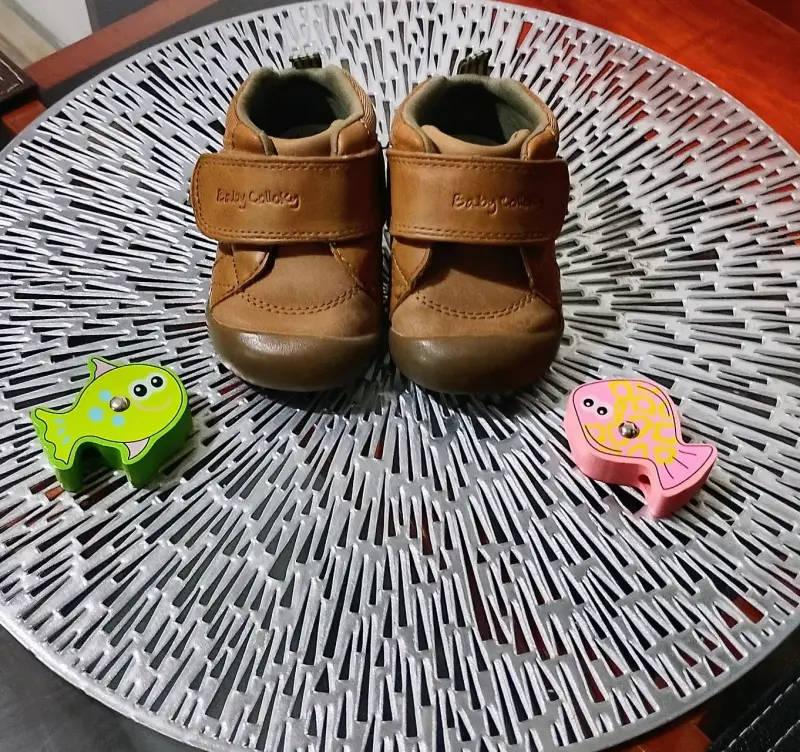 Zapatitos de niño diferentes marcas y n•18 y 19 - 2