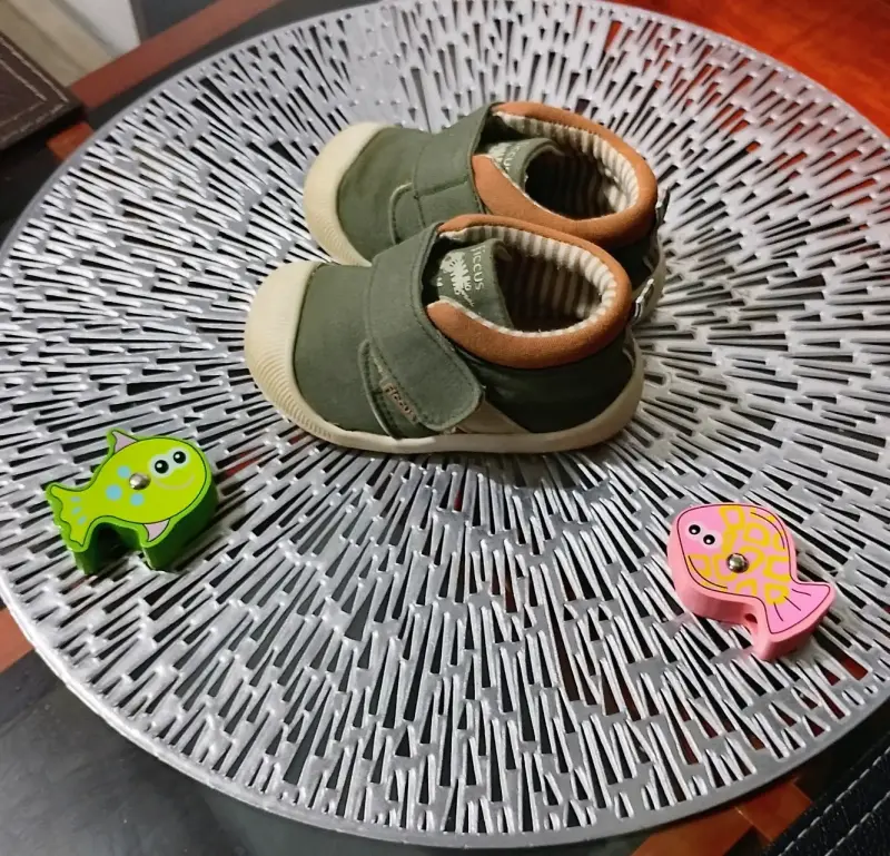 Zapatitos de niño diferentes marcas y n•18 y 19 - 4
