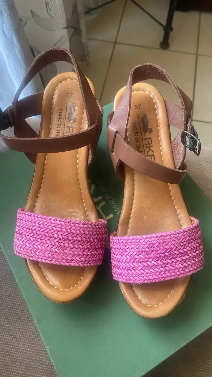 Sandalias de cuero y rafia - 1