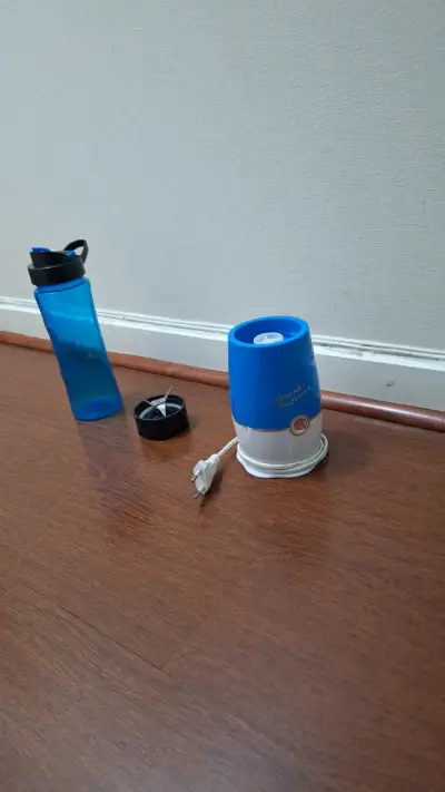 Mini licuadora portátil azul - miniatura 1