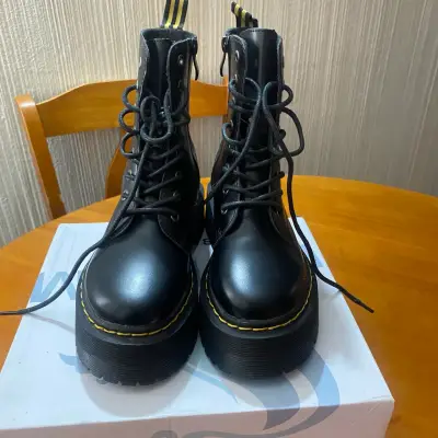 Botas negras plataforma - miniatura 2