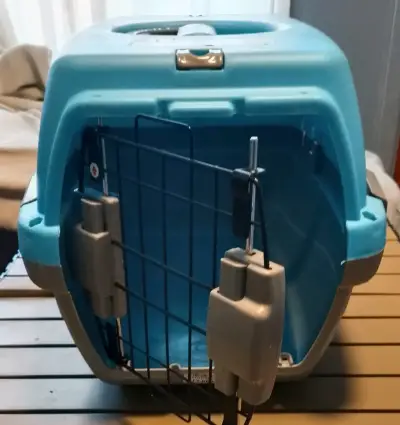 Transportadora de mascotas azul - miniatura 3