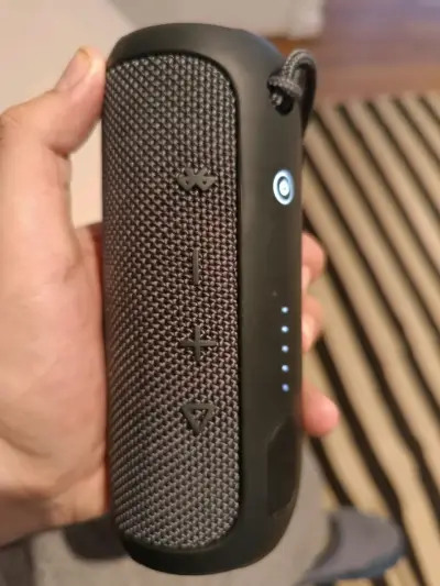 Parlante Bluetooth JBL negro - miniatura 5