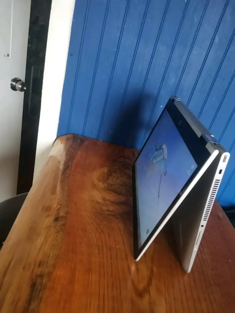 Laptop HP Pavilion 15.6 pulgadas - 4