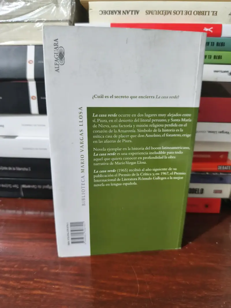 Libro La Casa Verde - Vargas Llosa - 4