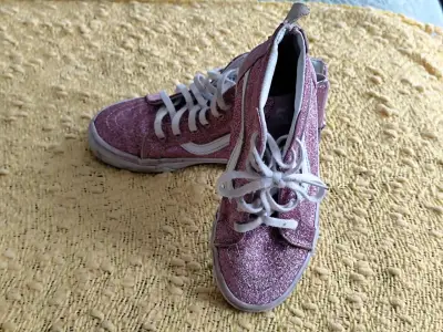 Zapatillas rosas con brillo - miniatura 2