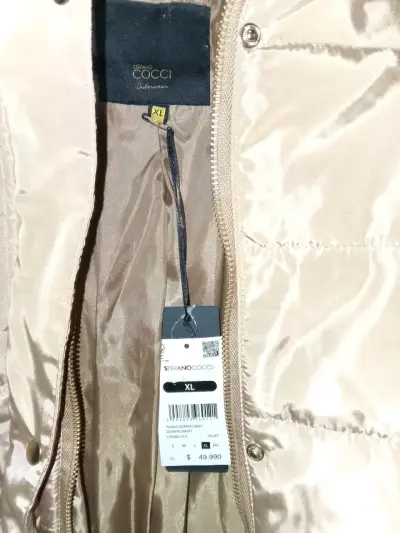 Parka beige acolchada con capucha - miniatura 3