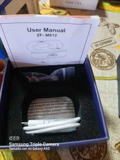 Audífonos inalámbricos con estuche - miniatura 2