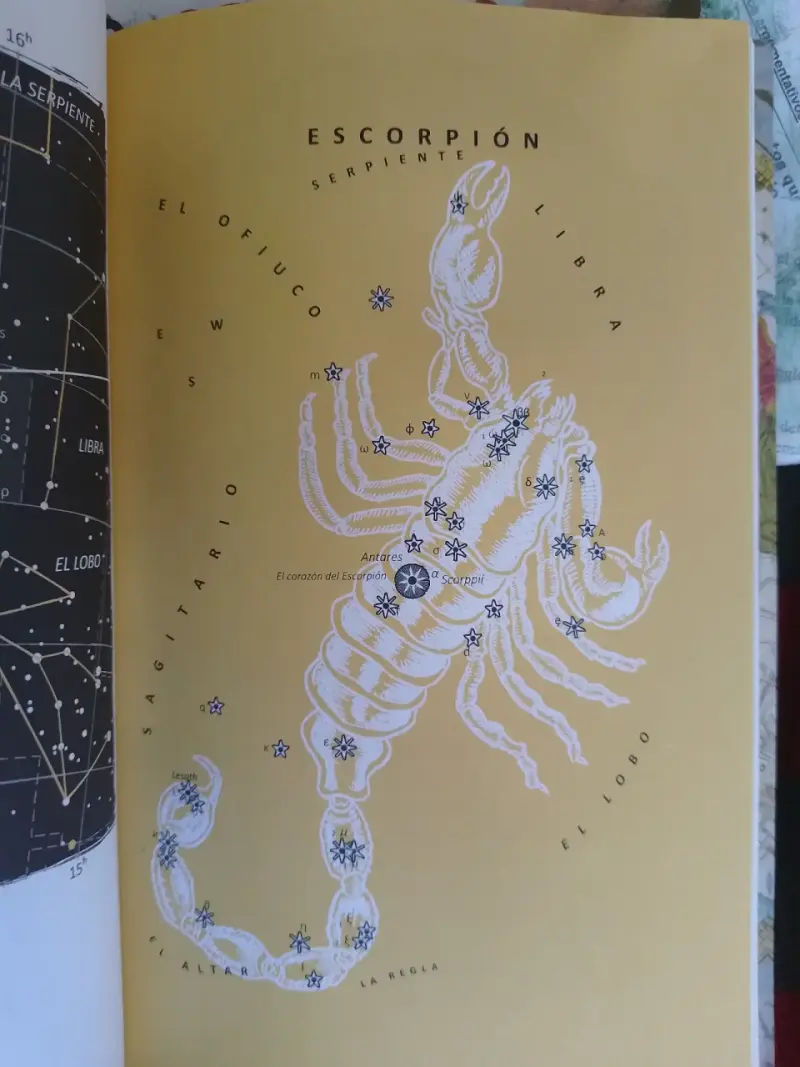 Libro 'Dibujando el Cosmos' - 3