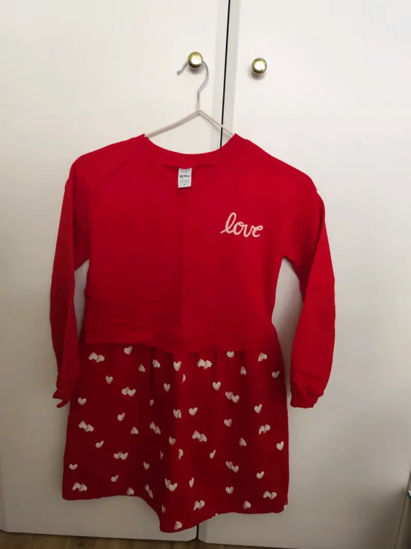 Vestido rojo con corazones - 2