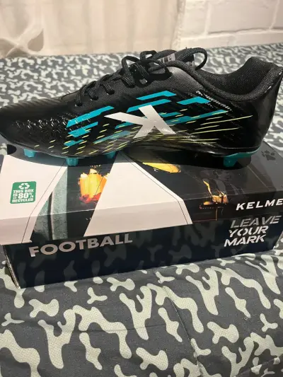 Zapatillas de fútbol Kelme nuevas - miniatura 5
