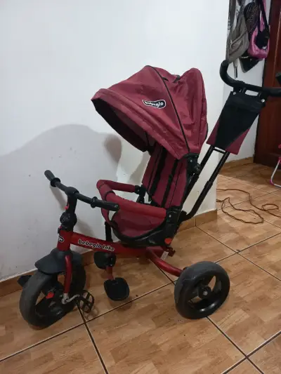 Triciclo coche bebé rojo - miniatura 2