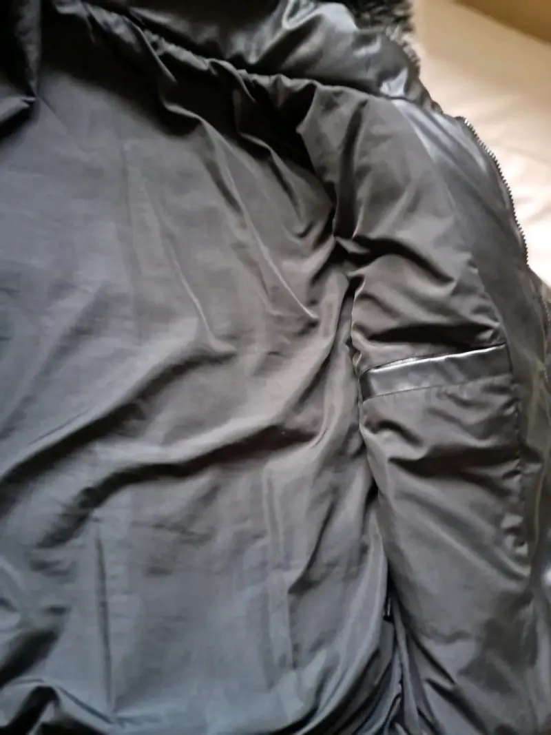 Chaqueta negra puffer acolchada - 6