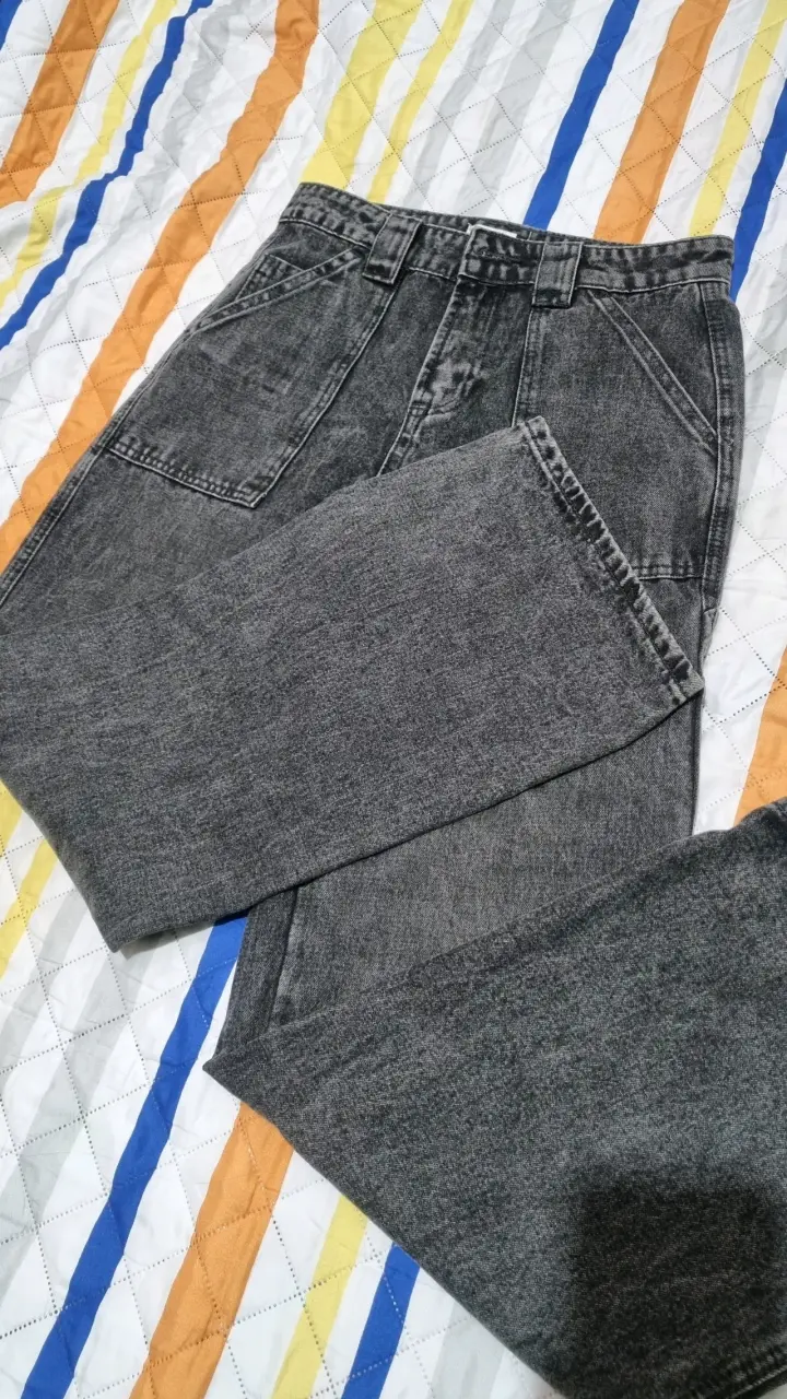 Jeans azul con desgastes - 3