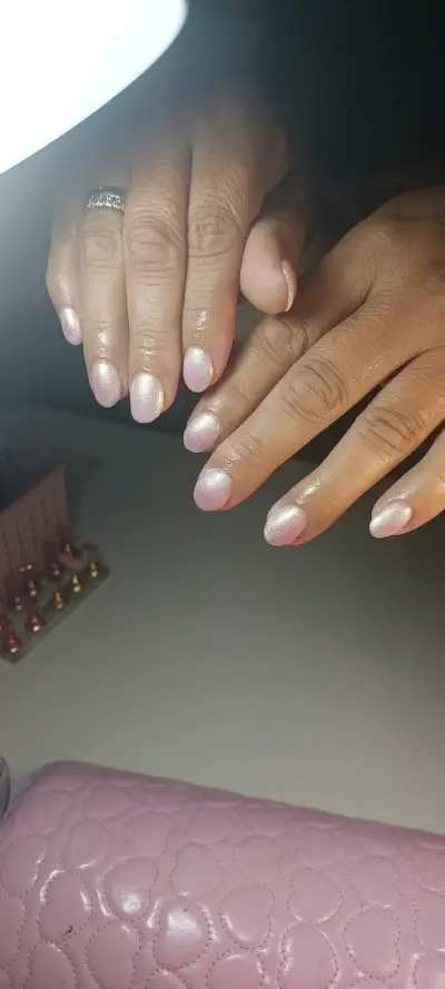 Servicio de manicure - miniatura 3