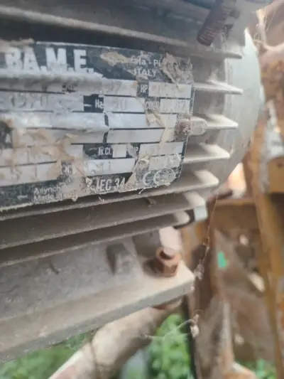 Betonera de obra usada - miniatura 2