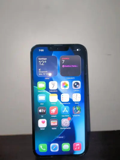 iPhone 13 en buen estado - miniatura 4
