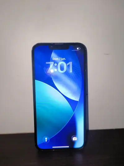 iPhone 13 en buen estado - miniatura 5