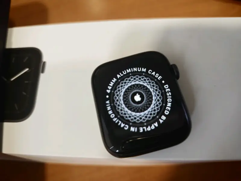 Apple Watch con 32GB de capacidad - 2