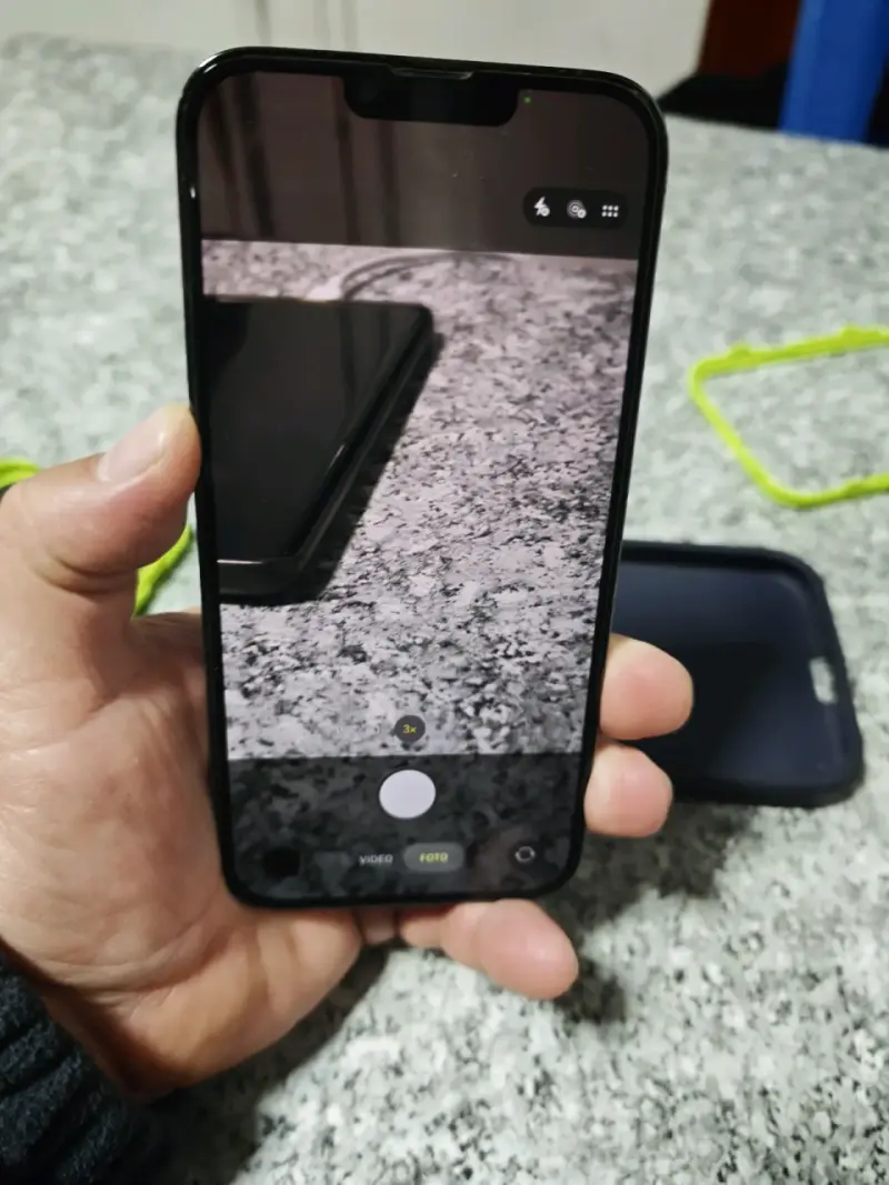 iPhone 13 ProMax 128 con accesorios - 2