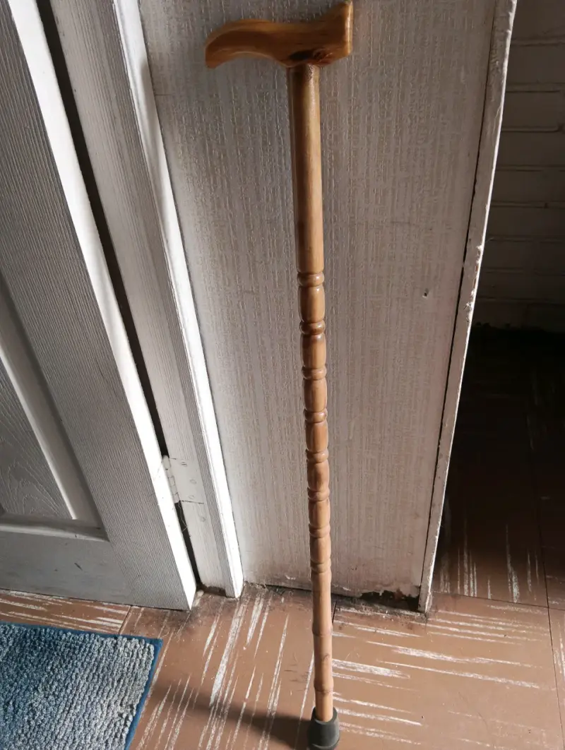 Bastón de madera clásico