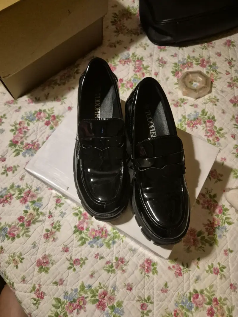 mocasines de charol negros - 2