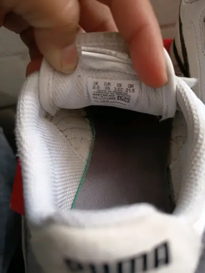 Zapatillas blancas marca PUMA - miniatura 5