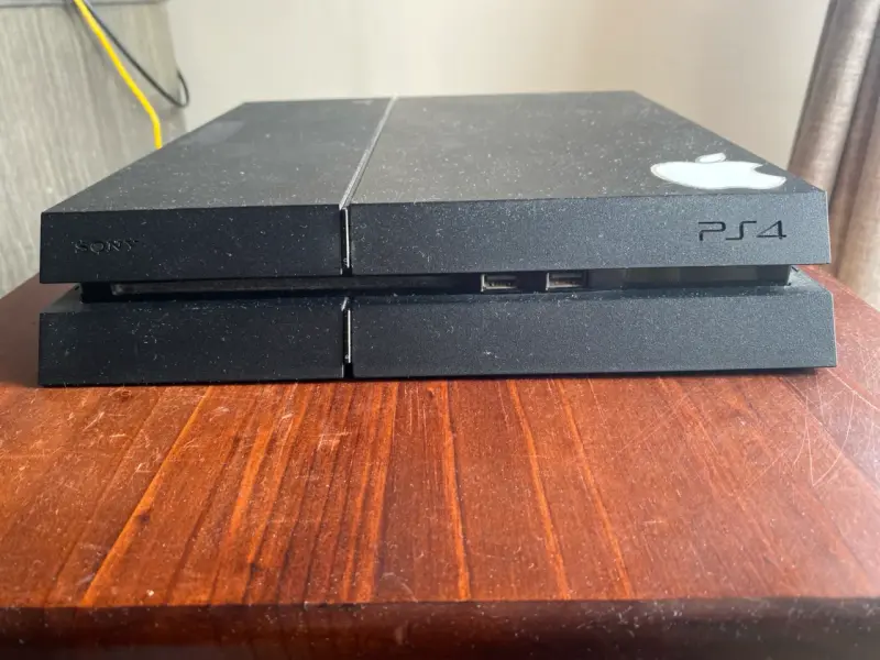 Consola PlayStation 4 negra - 2