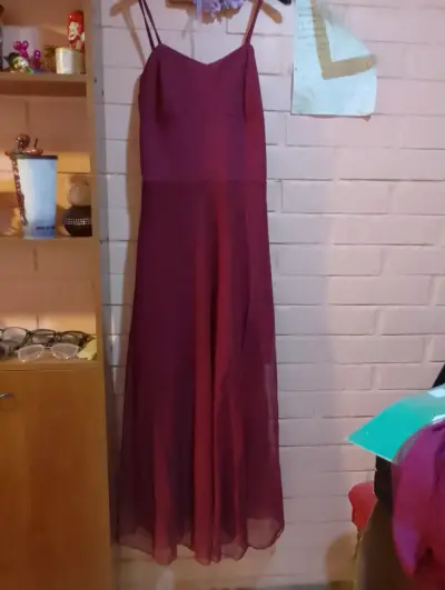 Vestido largo rojo elegante - miniatura 1