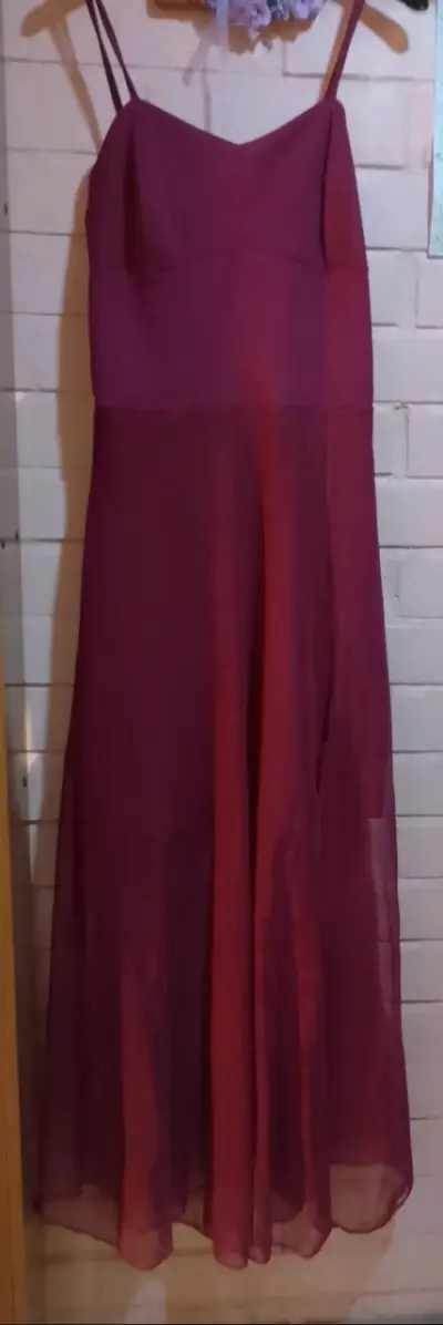 Vestido largo rojo elegante - miniatura 2